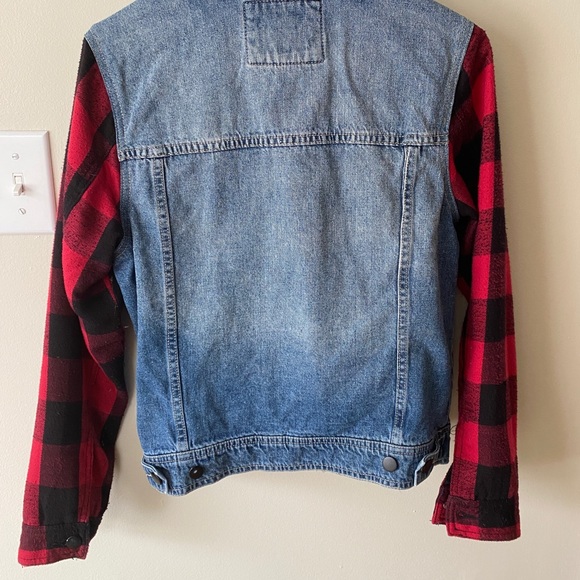 Hey! Plaid Jeans Jacket here! - Picture 3 of 3